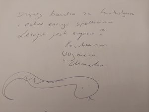 Powiększ