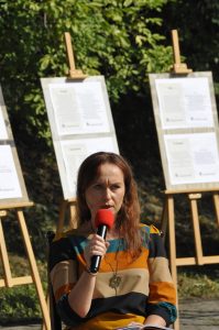 Powiększ