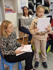 Powiększ